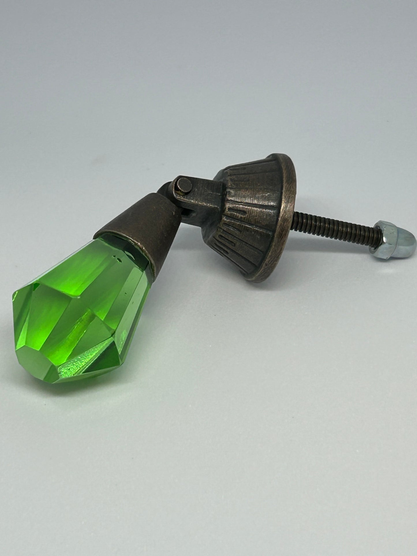 Emerald Sparkle Drop Pull