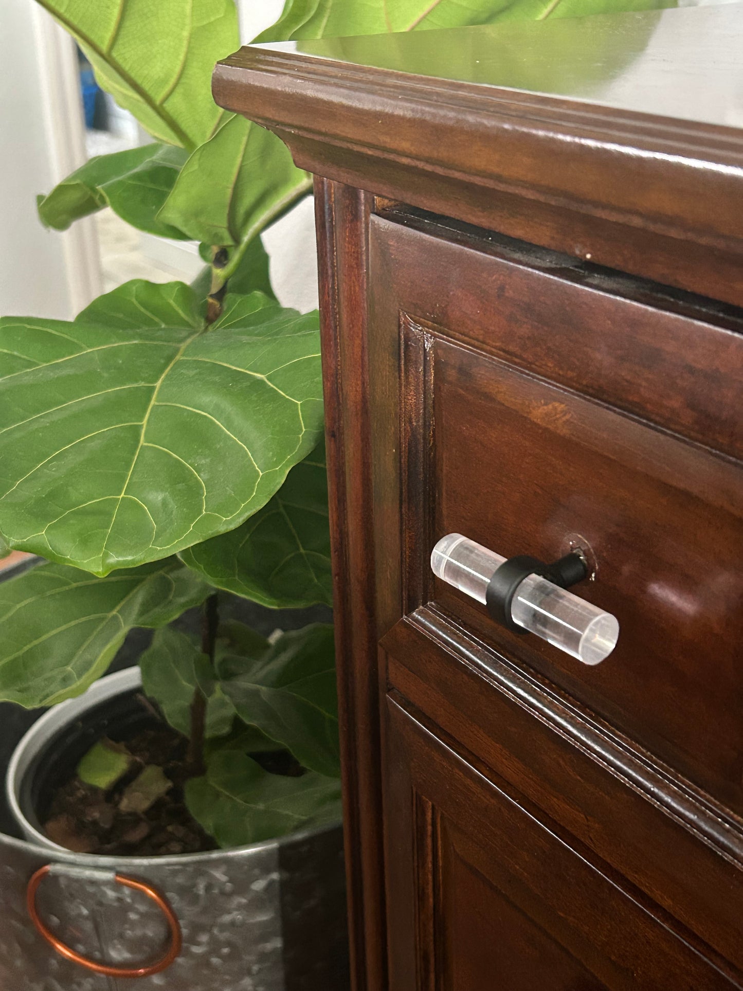 Glass Beam Acryllic Knob