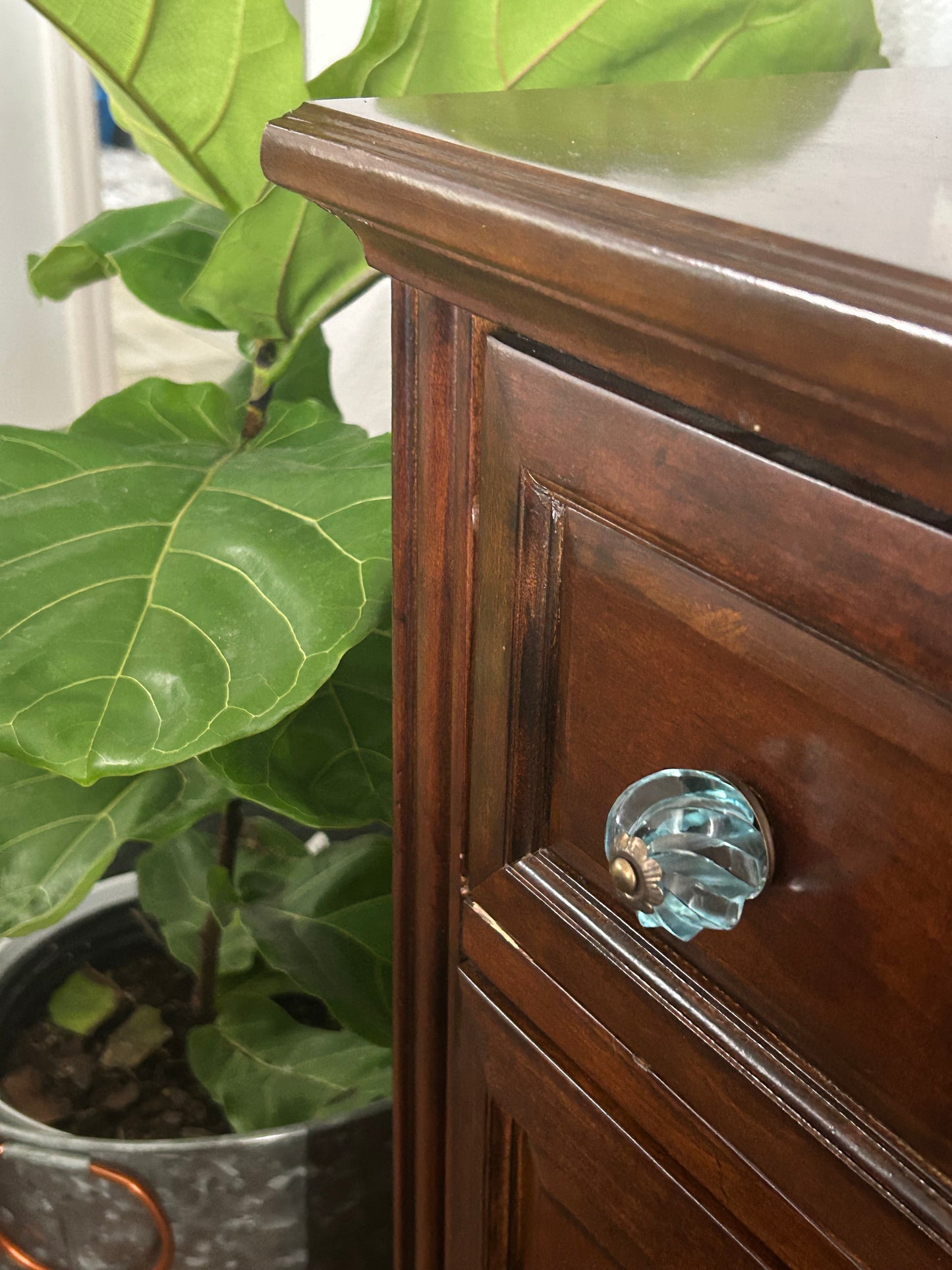 Aqua Glow Glass Knob