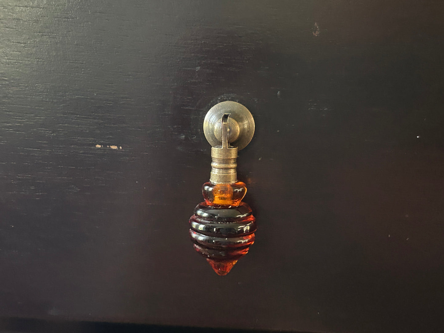 Amber Honeycomb Drop Pull